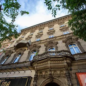 Exclusive & Stylish In The Heart Of Budapest