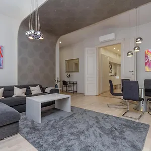Apartment Andrassy Str. Luxury, Budapest